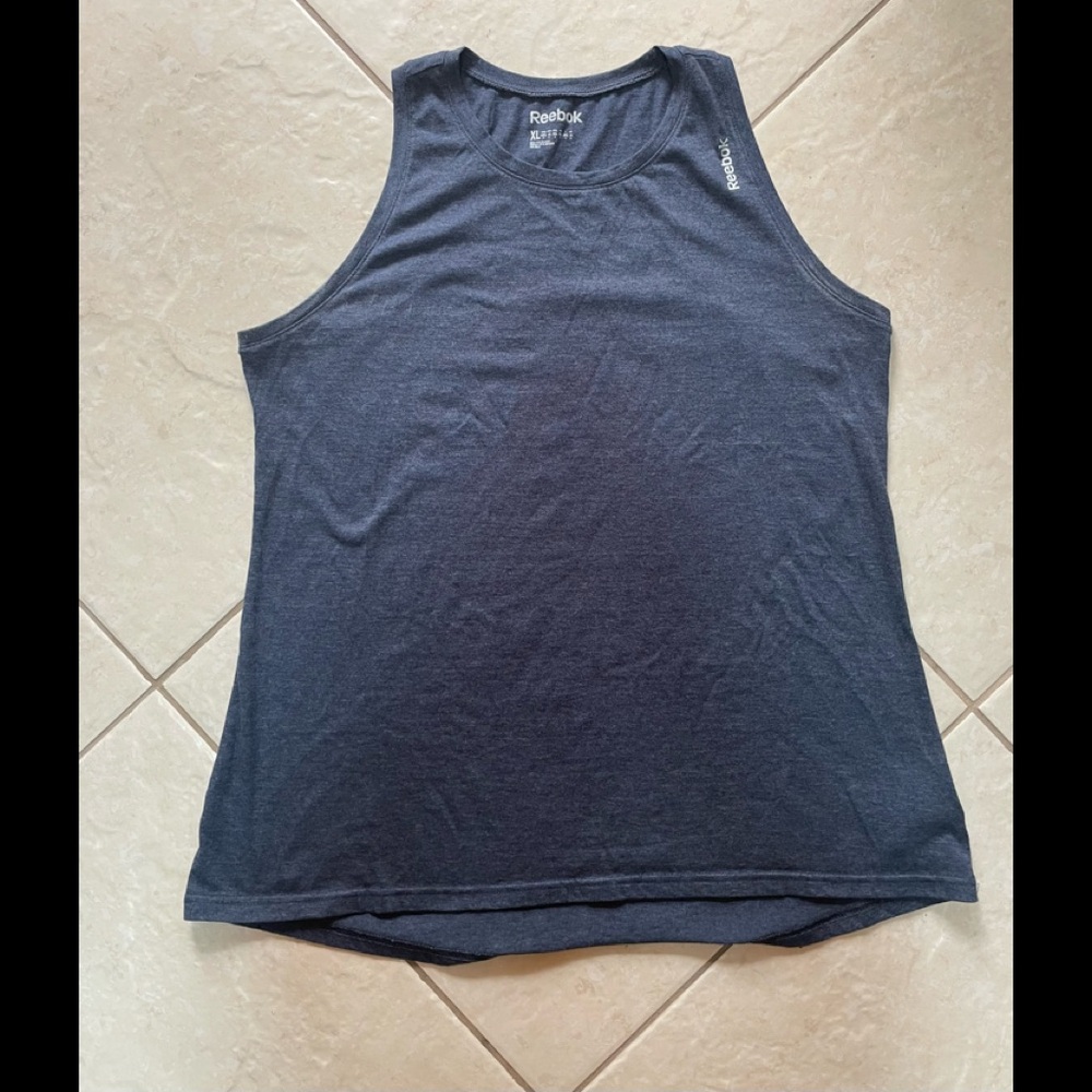 REEBOK sleeveless workout tank size XL gray slightly used good condition
